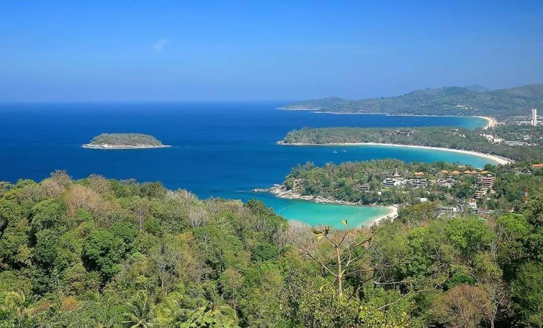 Massuwan Karon Beach Ban Saiyuan Екстериор снимка