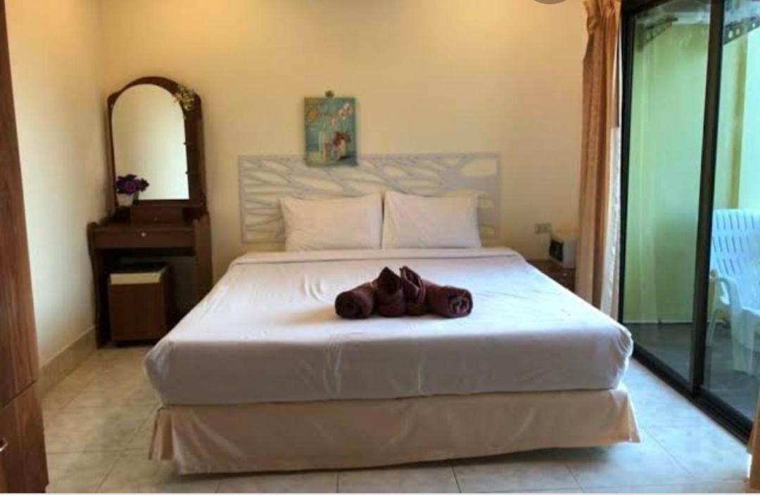 Massuwan Karon Beach Ban Saiyuan Екстериор снимка